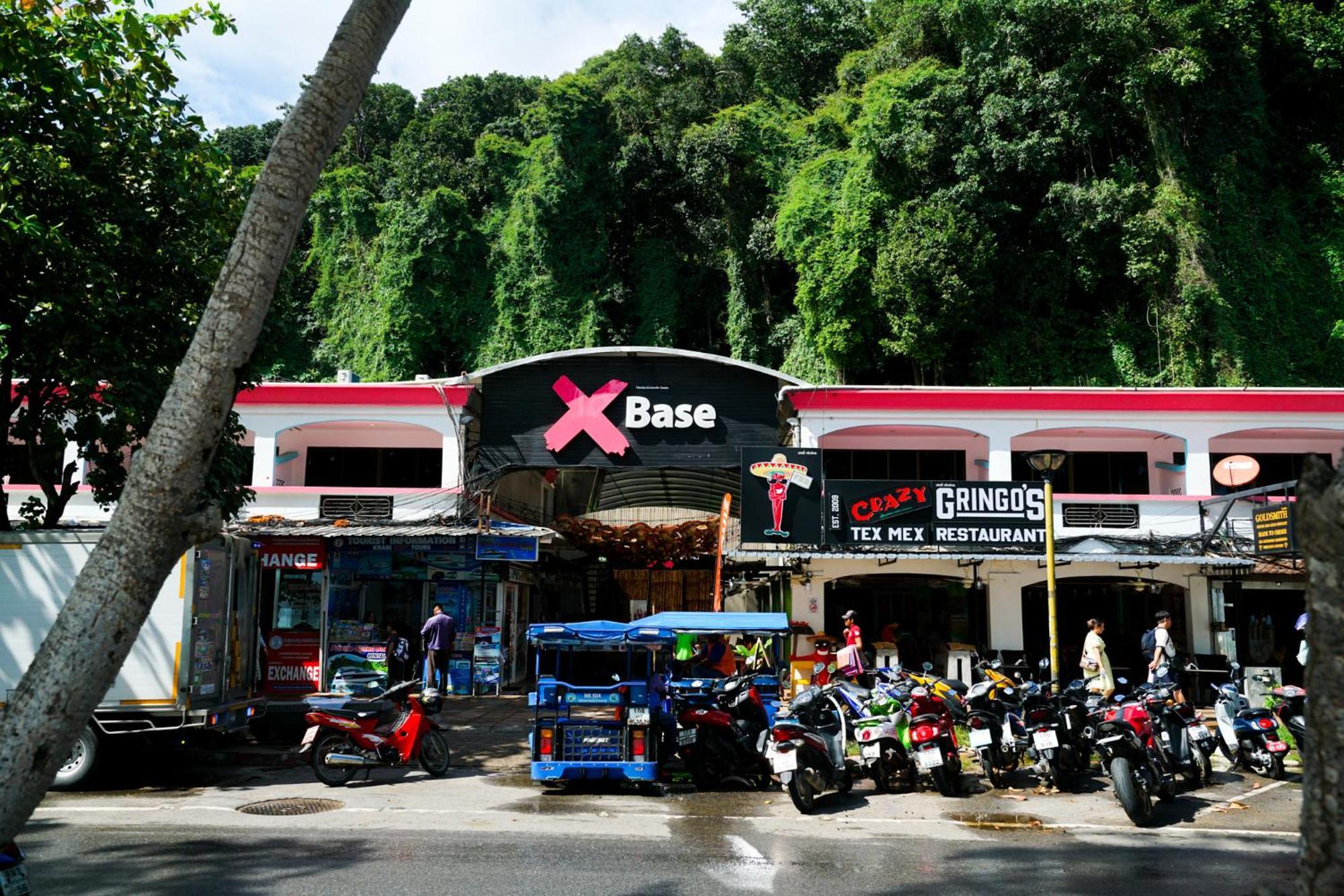 Base Party Hostel Ao Nang Exteriér fotografie
